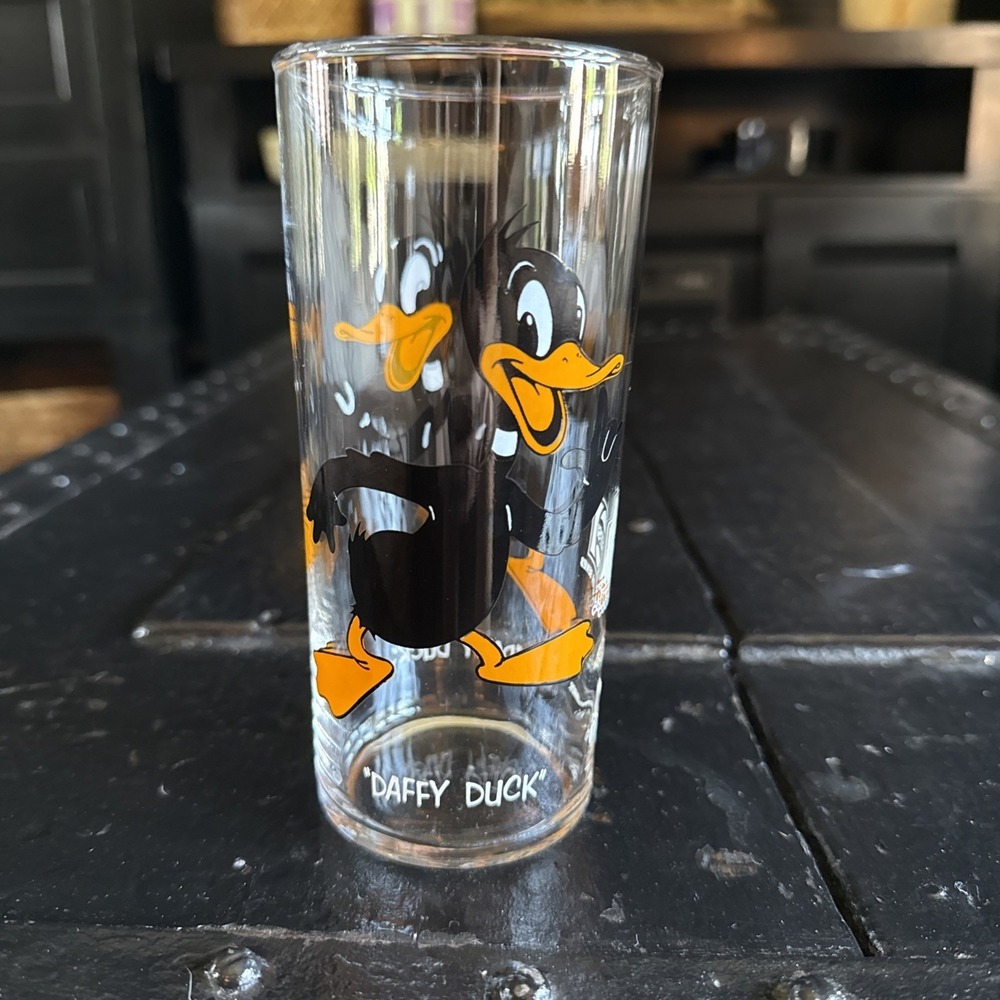 1973 LOONEY TUNES PEPSI GLASS - DAFFY DUCK Collector's Series MINT Warner Bros